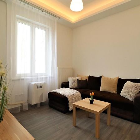 Warm & Welcoming Home Near Margaret Bridge Budapest Extérieur photo