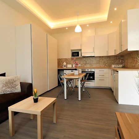 Warm & Welcoming Home Near Margaret Bridge Budapest Extérieur photo