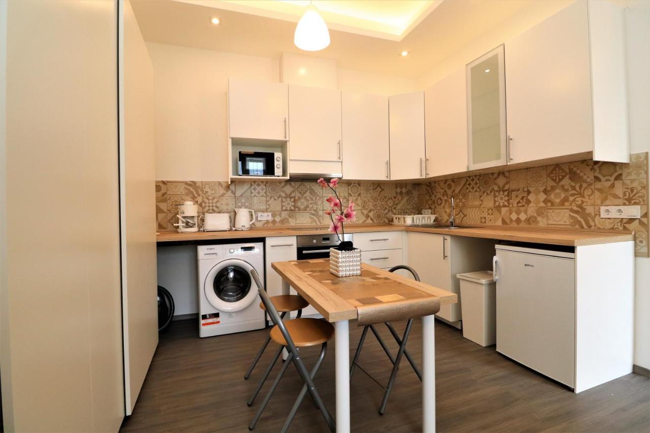 Warm & Welcoming Home Near Margaret Bridge Budapest Extérieur photo