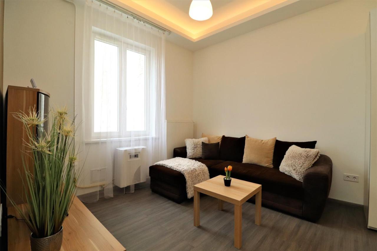Warm & Welcoming Home Near Margaret Bridge Budapest Extérieur photo